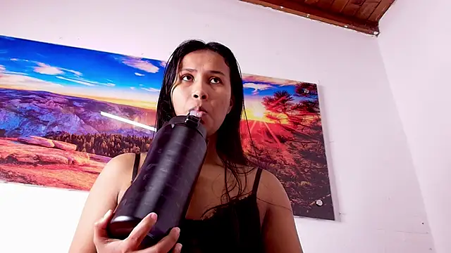 anisha x online show from 10/30/25, 07:22