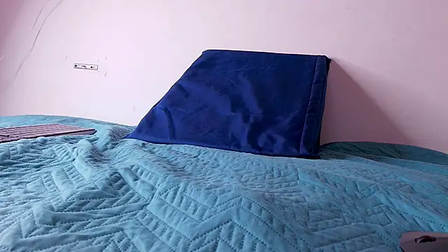 anisha x online show from 11/05/25, 07:39