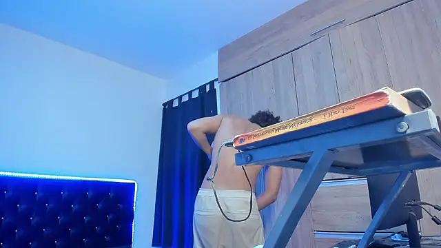  diegsz  online show from 03/29/26, 12:07