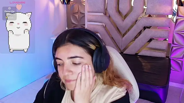 meraki fraise online show from 09/26/25, 07:32