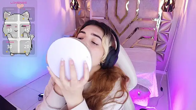 meraki fraise online show from 09/19/25, 06:56