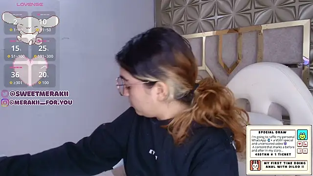 meraki fraise online show from 12/23/25, 02:55