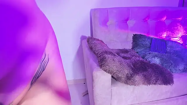 annika taylor online show from 03/03/25, 03:38