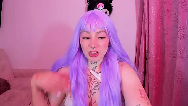 annika taylor online show from 11/13/25, 04:05