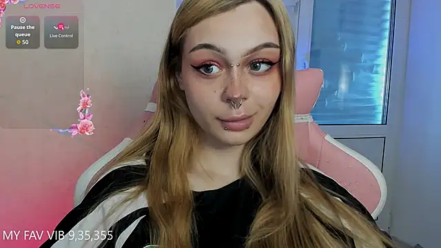 shy melony online show from 04/19/26, 11:11