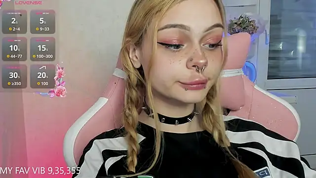 shy melony online show from 04/18/26, 07:07