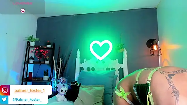 Snapshot of Palmer-Foster chatting on 09/29/25, 09:09 Palmer-Foster online show from 09/29/25, 09:09