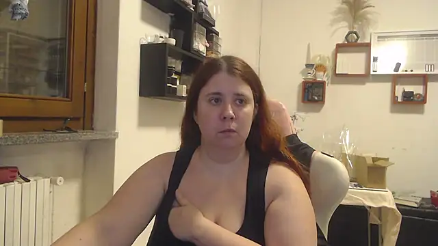 Snapshot of valerysexy chatting on 10/10/25, 11:27 valerysexy online show from 10/10/25, 11:27