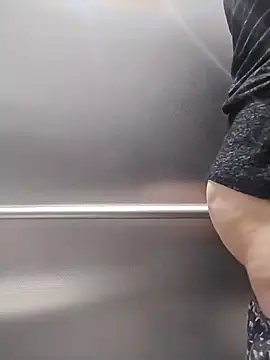 Snapshot of Squirtdream707 chatting on 02/19/25, 08:10 Squirtdream707 online show from 02/19/25, 08:10