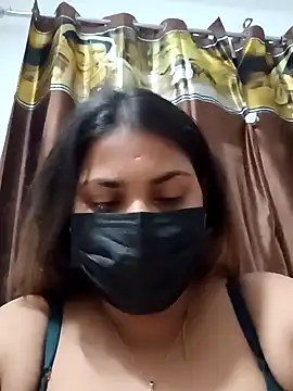 Snapshot of Hotmilfxox chatting on 12/28/24, 01:38 Hotmilfxox online show from 12/28/24, 01:38