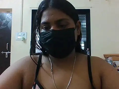 Hotmilfxox online show from 05/29/26, 09:04