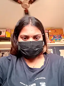 Snapshot of Hotmilfxox chatting on 01/07/25, 11:37 Hotmilfxox online show from 01/07/25, 11:37