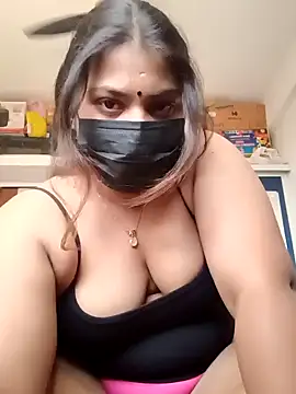 Snapshot of Hotmilfxox chatting on 01/04/25, 07:34 Hotmilfxox online show from 01/04/25, 07:34