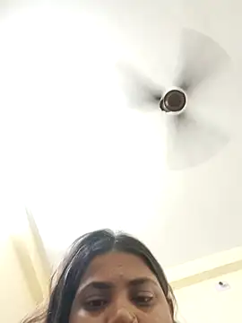 Snapshot of Hotmilfxox chatting on 04/09/26, 10:38 Hotmilfxox online show from 04/09/26, 10:38