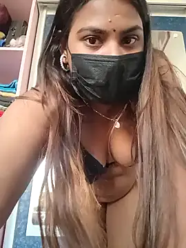 Snapshot of Hotmilfxox chatting on 01/23/25, 11:15 Hotmilfxox online show from 01/23/25, 11:15