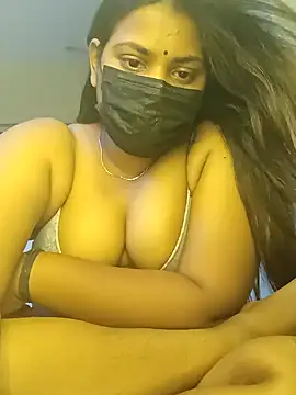 Snapshot of Hotmilfxox chatting on 03/02/25, 12:36 Hotmilfxox online show from 03/02/25, 12:36