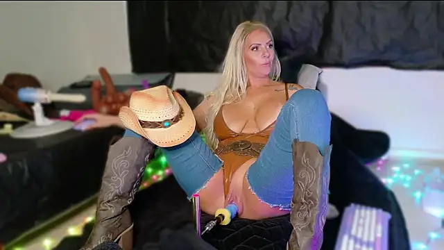 Luscious angell online show from 04/26/26, 10:23