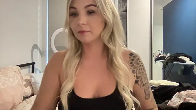 Snapshot of bootydollbaby chatting on 07/19/26, 07:17 bootydollbaby online show from 07/19/26, 07:17