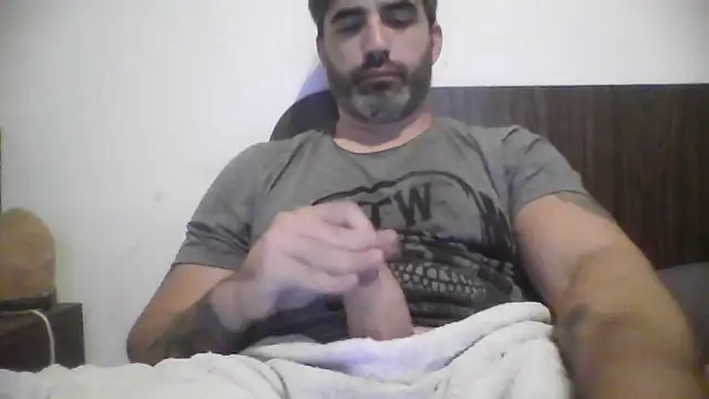 ozzypsico13 online show from 04/15/26, 01:55