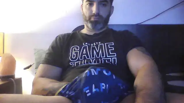 Snapshot of ozzypsico13 chatting on 06/27/26, 11:38 ozzypsico13 online show from 06/27/26, 11:38