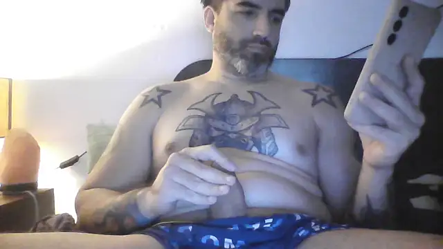 Snapshot of ozzypsico13 chatting on 06/27/26, 12:22 ozzypsico13 online show from 06/27/26, 12:22