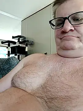 Snapshot of J83560Jason chatting on 07/12/26, 03:02 J83560Jason online show from 07/12/26, 03:02