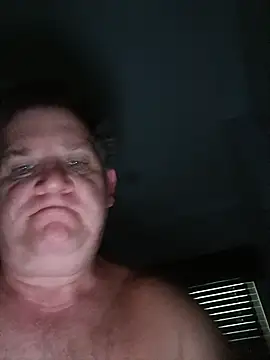 Snapshot of J83560Jason chatting on 06/28/26, 12:33 J83560Jason online show from 06/28/26, 12:33
