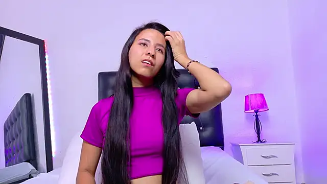 Skinny hottie18 online show from 11/05/25, 01:58