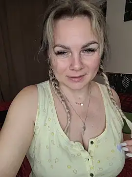 candy queeen online show from 01/14/26, 01:04