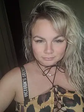 candy queeen online show from 06/09/26, 10:11
