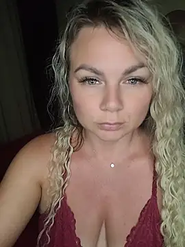 candy queeen online show from 07/30/26, 11:04