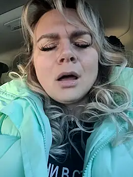 candy queeen online show from 04/15/26, 02:50