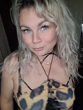 candy queeen online show from 06/08/26, 12:27