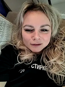 candy queeen online show from 04/12/26, 05:05