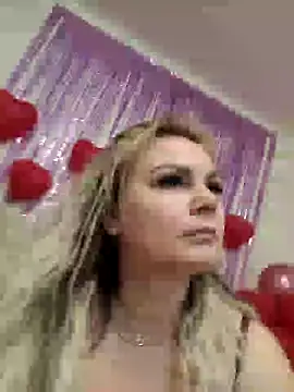 candy queeen online show from 02/14/25, 12:14