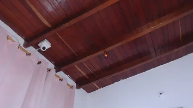 Amara Red online show from 01/15/26, 11:13