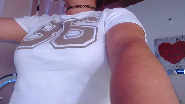 Snapshot of Amara_Red chatting on 07/03/26, 11:28 Amara Red online show from 07/03/26, 11:28