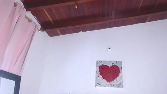 Amara Red online show from 11/07/25, 03:38