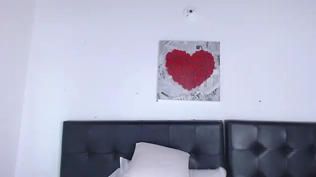 Amara Red online show from 10/29/25, 11:20