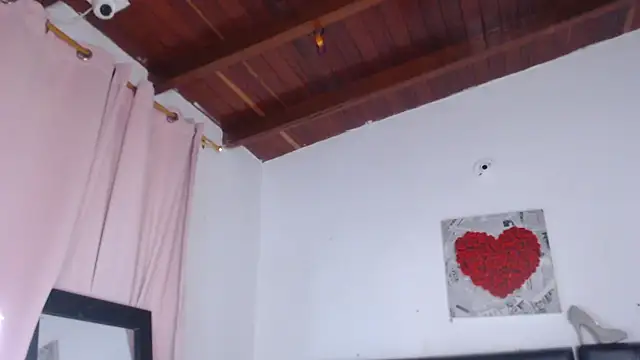 Amara Red online show from 11/19/25, 11:10