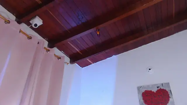 Snapshot of Amara_Red chatting on 07/14/26, 11:27 Amara Red online show from 07/14/26, 11:27