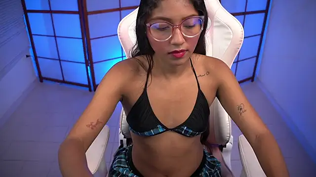 small emilie online show from 11/14/25, 01:48