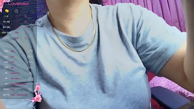 loren tits24 online show from 12/17/25, 07:19