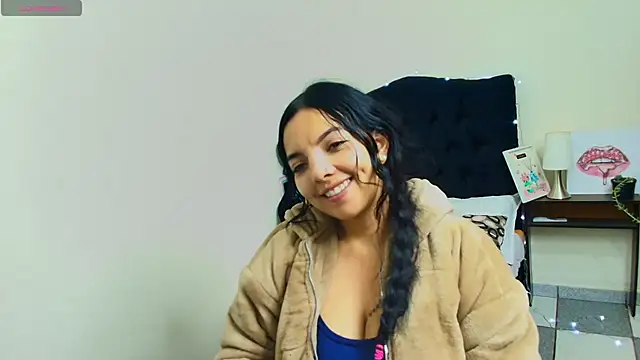 Snapshot of loren_tits24 chatting on 05/25/26, 04:12 loren tits24 online show from 05/25/26, 04:12