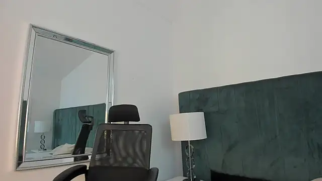 AnnyCherry  online show from 05/22/26, 10:30