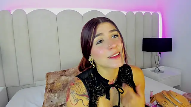 AnnyCherry  online show from 01/06/26, 08:02