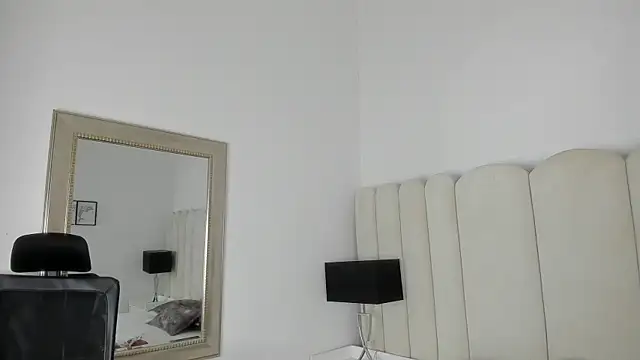 Snapshot of AnnyCherry_ chatting on 07/02/26, 10:38 AnnyCherry online show from 07/02/26, 10:38