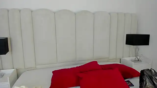 AnnyCherry  online show from 12/05/25, 12:10