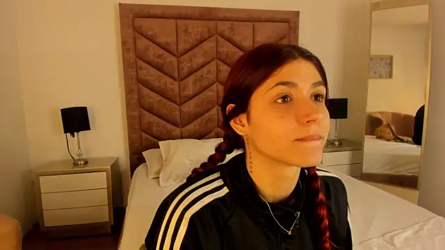 AnnyCherry  online show from 10/30/25, 06:49