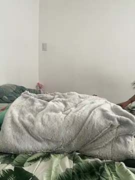 AnnyCherry  online show from 05/18/26, 07:51